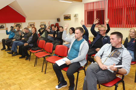 Sestanek Upravnega odbora GZU Cerknica 07 Foto Ljubo Vukelič